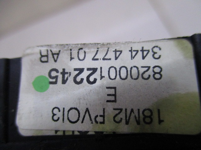 CONMUTADOR COMBINADO COLUMNA DIRECCIONAL CON ANILLO COLECTOR OEM N. 8200012245 PIEZAS DE COCHES USADOS RENAULT LAGUNA MK2 BER/SW (11/2000 - 12/2004) DIESEL DESPLAZAMIENTO 19 ANOS 2003