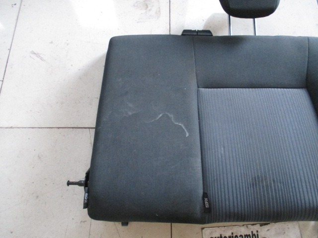 RESPALDO DEL ASIENTO TRASERO OEM N. 10105 SCHIENALE SDOPPIATO POSTERIORE TESSUTO PIEZAS DE COCHES USADOS FORD FIESTA (09/2008 - 11/2012) DIESEL DESPLAZAMIENTO 14 ANOS 2010