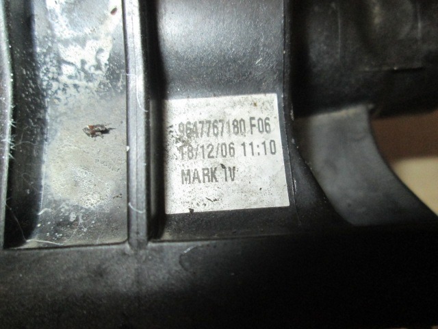 V?LVULA TERMOST?TICA OEM N. 9647767180 PIEZAS DE COCHES USADOS CITROEN BERLINGO / BERLINGO FIRST MK1 (1996 - 2013) DIESEL DESPLAZAMIENTO 16 ANOS 2007