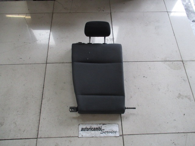 RESPALDO DEL ASIENTO TRASERO OEM N. 58253 SCHIENALE SDOPPIATO POSTERIORE TESSUTO PIEZAS DE COCHES USADOS BMW SERIE 1 BER/COUPE/CABRIO E81/E82/E87/E88 (2003 - 2007) DIESEL DESPLAZAMIENTO 20 ANOS 2005