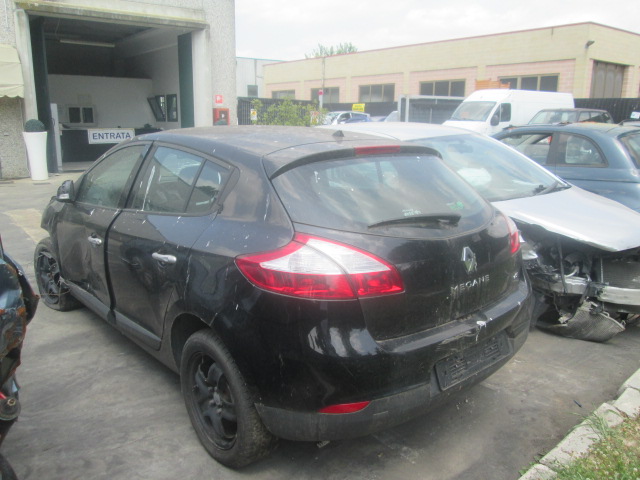 RENAULT OEM N.  PIEZAS DE COCHES USADOS RENAULT MEGANE BER/SPORTOUR (2009 2015)  DESPLAZAMIENTO 15 DIESEL ANOS 2011