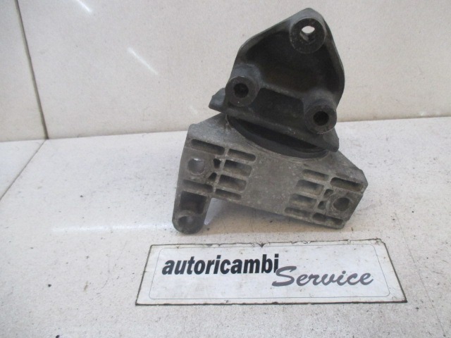 SOPORT DEL MOTOR OEM N. A2360810 PIEZAS DE COCHES USADOS CITROEN JUMPER (1994 - 2006) DIESEL DESPLAZAMIENTO 22 ANOS 2005