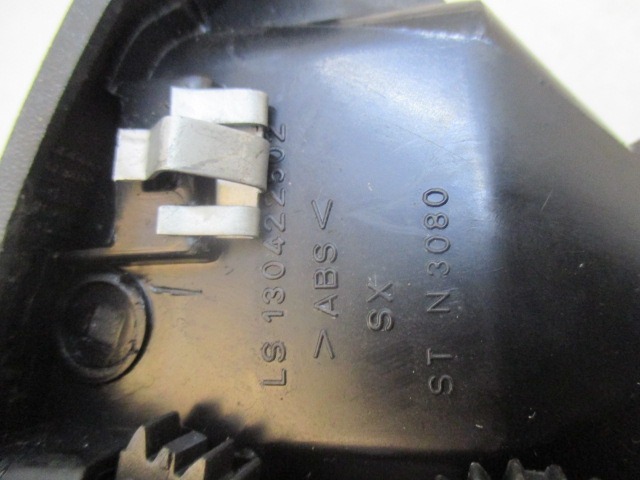 SALIDA DE AIRE OEM N. 130422502 PIEZAS DE COCHES USADOS CITROEN JUMPER (1994 - 2006) DIESEL DESPLAZAMIENTO 22 ANOS 2005