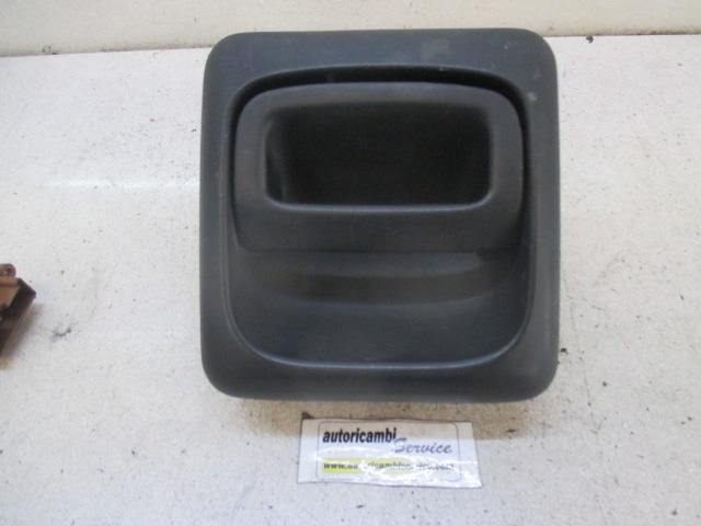 MANIJA DE LA PUERTA DELANTERA IZQUIERDA OEM N. 1304175070 PIEZAS DE COCHES USADOS CITROEN JUMPER (1994 - 2006) DIESEL DESPLAZAMIENTO 22 ANOS 2005