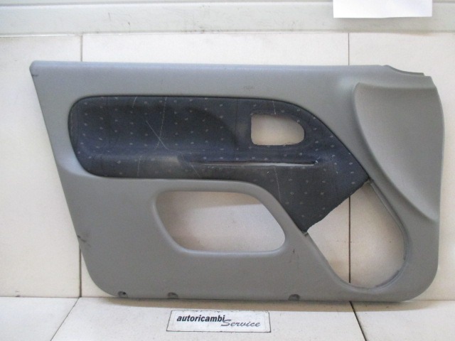 PANEL DE LA PUERTA DELANTERA OEM N. 9040 PANNELLO INTERNO PORTA ANTERIORE PIEZAS DE COCHES USADOS RENAULT CLIO MK2 RESTYLING / CLIO STORIA (05/2001 - 2012) BENZINA DESPLAZAMIENTO 12 ANOS 2002