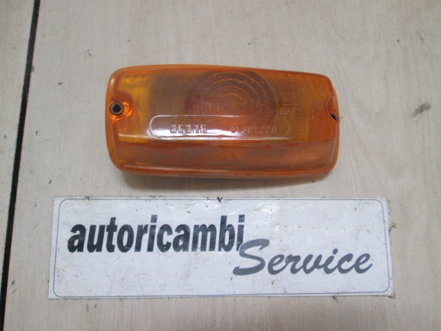 INDICADOR DE DIRECCI?N ADICIONAL OEM N. 15114000 PIEZAS DE COCHES USADOS FIAT 850 (1964 - 1971)BENZINA DESPLAZAMIENTO 9 ANOS 1968