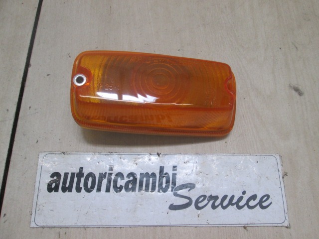 INDICADOR DE DIRECCI?N ADICIONAL OEM N. 15114000 PIEZAS DE COCHES USADOS FIAT 850 (1964 - 1971)BENZINA DESPLAZAMIENTO 9 ANOS 1968