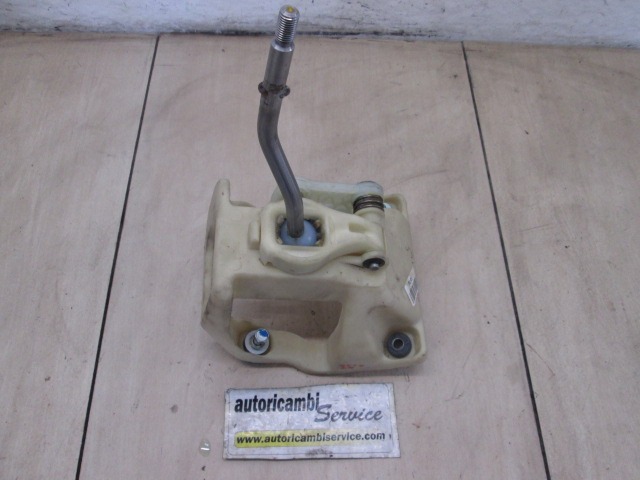 MECANISMO DE PALANCA DE CAMBIO MANUAL OEM N. 437000XXXX PIEZAS DE COCHES USADOS HYUNDAI I10 (2010- 2013) BENZINA DESPLAZAMIENTO 11 ANOS 2012