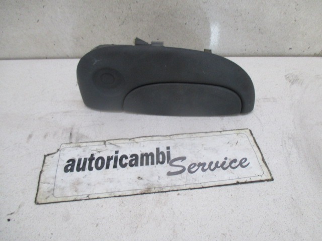 MANIJA DE LA PUERTA DELANTERA DERECHA OEM N. 770354479 PIEZAS DE COCHES USADOS RENAULT KANGOO (2003-2008) DIESEL DESPLAZAMIENTO 15 ANOS 2005