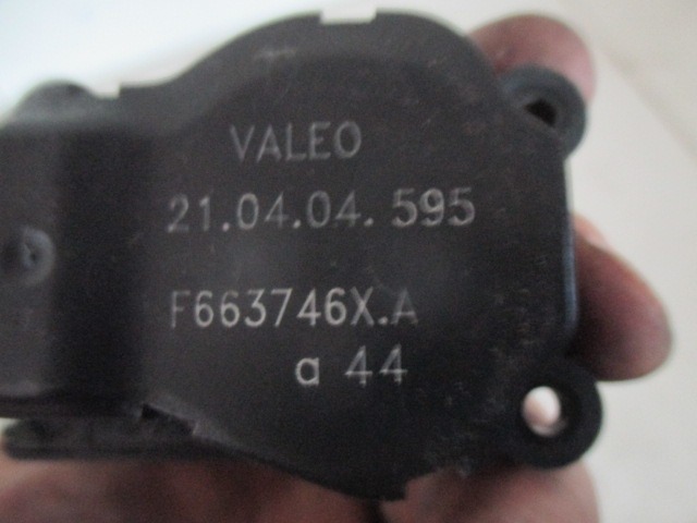 JUEGO PZAS P PALANCA AJUST.DE ACONDICION OEM N. f663746 PIEZAS DE COCHES USADOS CITROEN C3 / PLURIEL (2002 - 09/2005) DIESEL DESPLAZAMIENTO 14 ANOS 2004