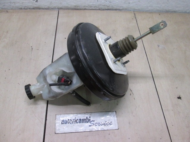 AMPLIFICADOR DE LA FUERZA DE FRENADO OEM N. YC152B195BJ PIEZAS DE COCHES USADOS FORD TRANSIT (2000 - 2006) DIESEL DESPLAZAMIENTO 20 ANOS 2004