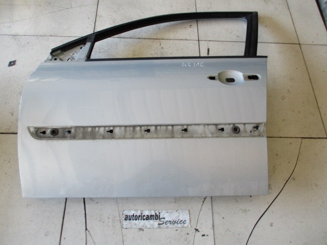 PUERTA DELANTERA IZQUIERDA OEM N. 7751473728 PIEZAS DE COCHES USADOS RENAULT MEGANE BER/GRANDTOUR  (10/2002 - 02/2006) DIESEL DESPLAZAMIENTO 19 ANOS 2004