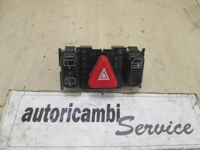 INTERRUPT.LUCES INTERMIT./CIERRE CENTRAL OEM N. 2108208010 PIEZAS DE COCHES USADOS MERCEDES CLASSE E W210 BER/SW (1995 - 2003) DIESEL DESPLAZAMIENTO 27 ANOS 2001