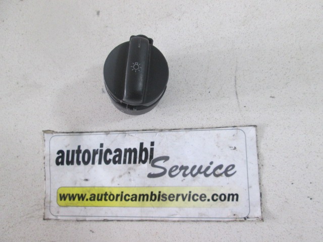 DISPOSITIVO DE MANDO LUZ OEM N. 8363683 PIEZAS DE COCHES USADOS BMW SERIE 5 E39 BER/SW (1995 - 08/2000) DIESEL DESPLAZAMIENTO 25 ANOS 1998