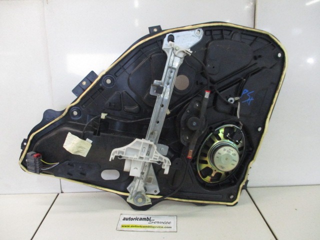 MECANISMO DE LA VENTANA DE LA PUERTA TRASERA. OEM N. M261-A24995 PIEZAS DE COCHES USADOS FORD FIESTA (2002 - 2004) DIESEL DESPLAZAMIENTO 14 ANOS 2004