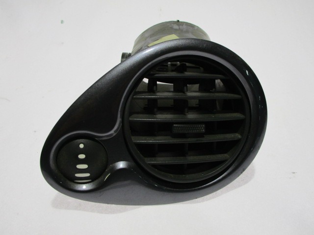 SALIDA DE AIRE OEM N. 7701061211 PIEZAS DE COCHES USADOS RENAULT CLIO (2005 - 05/2009) DIESEL DESPLAZAMIENTO 15 ANOS 2007