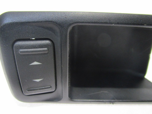 PANEL TRASERO OEM N. 3M51-226A37-ADW PIEZAS DE COCHES USADOS FORD CMAX MK1 (10/2003 - 03/2007) DIESEL DESPLAZAMIENTO 16 ANOS 2004