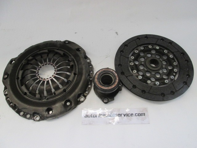 EMBRAGUE OEM N. 9223223 PIEZAS DE COCHES USADOS OPEL ASTRA H L48,L08,L35,L67 5P/3P/SW (2004 - 2007) DIESEL DESPLAZAMIENTO 17 ANOS 2006