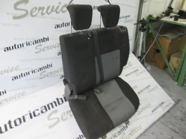 ASIENTO TRASERA OEM N. 19517 SEDILE SDOPPIATO POSTERIORE TESSUTO PIEZAS DE COCHES USADOS FIAT SEDICI (2006 - 4/2009) BENZINA DESPLAZAMIENTO 16 ANOS 2007