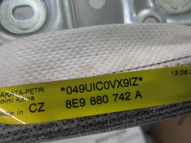 AIRBAG DE CABEZA, LADO DERECHO OEM N. 8E9880742A PIEZAS DE COCHES USADOS AUDI A4 8EC 8ED 8HE B7 BER/SW/CABRIO (2004 - 2007) DIESEL DESPLAZAMIENTO 20 ANOS 2005