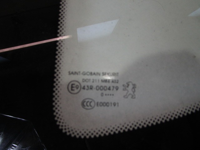 CRISTAL DE PUERTA COMPACTO IZQUIERDA OEM N. 8569XG PIEZAS DE COCHES USADOS PEUGEOT 3008 (2009 - 2016) DIESEL DESPLAZAMIENTO 16 ANOS 2011