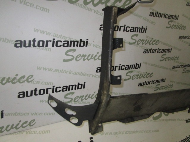 REVESTIMIENTO DE LOS BAJOS / AISLAMIENTO T?RMICO OEM N.  PIEZAS DE COCHES USADOS LAND ROVER FREELANDER 3/5  PORTE (2000 - 2006) DIESEL DESPLAZAMIENTO 20 ANOS 2000