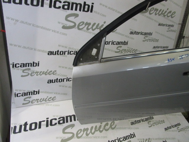 PUERTA DELANTERA IZQUIERDA OEM N. 93186030 PIEZAS DE COCHES USADOS OPEL VECTRA BER/SW (2002 - 2006) DIESEL DESPLAZAMIENTO 19 ANOS 2005