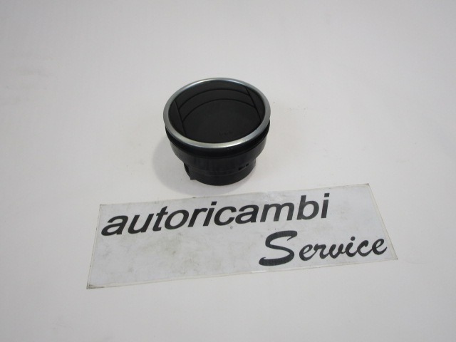 SALIDA DE AIRE OEM N. GJ6A64730D02 PIEZAS DE COCHES USADOS MAZDA 6 GG GY (2003-2008) DIESEL DESPLAZAMIENTO 20 ANOS 2007