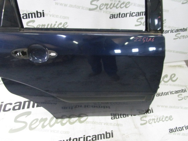 PUERTA TRASERA DERECHA OEM N. 1430137 PIEZAS DE COCHES USADOS FORD FOCUS  BER/SW (2001-2005) BENZINA DESPLAZAMIENTO 16 ANOS 2004