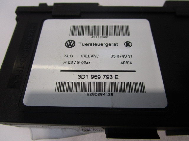 MOTOR DEL PARABRISAS DE LA PUERTA DELANTERA. OEM N. 3D1959793E 102236-XXX PIEZAS DE COCHES USADOS VOLKSWAGEN TOUAREG (2002 - 2007)DIESEL DESPLAZAMIENTO 25 ANOS 2005