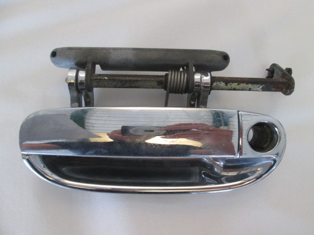 MANIJA DE LA PUERTA DELANTERA IZQUIERDA OEM N. 60609553 PIEZAS DE COCHES USADOS ALFA ROMEO 166 936 (1998 - 2003) DIESEL DESPLAZAMIENTO 24 ANOS 2001