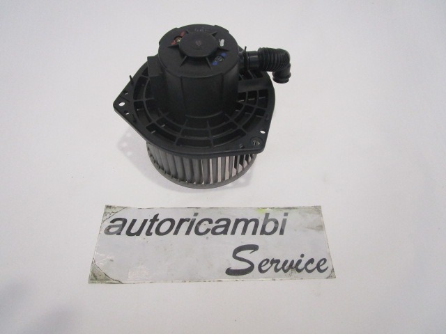 VENTILADOR OEM N. 95978693 PIEZAS DE COCHES USADOS CHEVROLET AVEO T250 (2006 - 2011) BENZINA/GPL DESPLAZAMIENTO 12 ANOS 2010