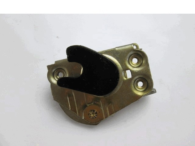 BLOQUEO CENTRAL DE LA PUERTA DELANTERA DERECHA OEM N. 40/150 PIEZAS DE COCHES USADOS FIAT 238 (1967 - 1983)BENZINA DESPLAZAMIENTO 12 ANOS 1967