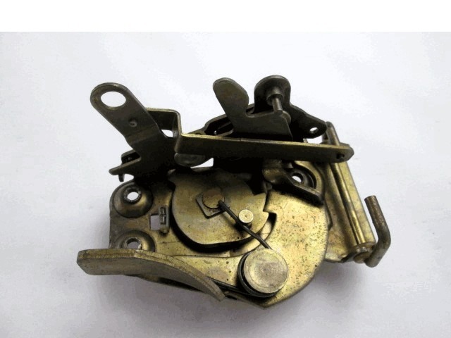 BLOQUEO CENTRAL DE LA PUERTA DELANTERA DERECHA OEM N. 40/162 PIEZAS DE COCHES USADOS FIAT 238 (1967 - 1983)BENZINA DESPLAZAMIENTO 12 ANOS 1967