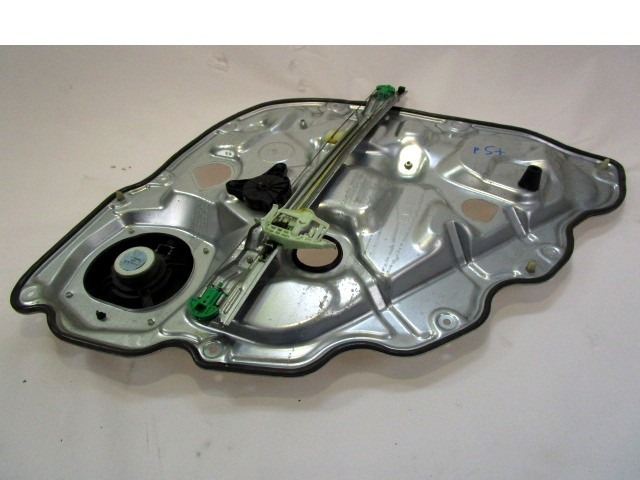 MECANISMO DE LA VENTANA DE LA PUERTA TRASERA. OEM N. 71734849 PIEZAS DE COCHES USADOS LANCIA MUSA MK1 350 (2004 - 2007) BENZINA DESPLAZAMIENTO 14 ANOS 2006