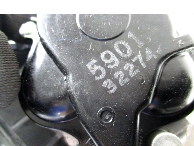 MOTOR DEL LIMPIAPARABRISAS OEM N. 8250A138 PIEZAS DE COCHES USADOS MITSUBISHI GRANDIS (2003 - 2011) DIESEL DESPLAZAMIENTO 20 ANOS 2006