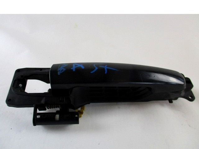 MANIJA DE LA PUERTA DELANTERA IZQUIERDA OEM N. 82812-63J00-ZCC PIEZAS DE COCHES USADOS SUZUKI SWIFT MK4 MZ EZ (2004 - 2010) BENZINA DESPLAZAMIENTO 13 ANOS 2009