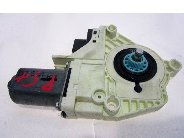 MOTOR DE LA VENTANA DE LA PUERTA TRASERA OEM N. 4L0959801B PIEZAS DE COCHES USADOS AUDI Q7 4L (2005 - 2015) DIESEL DESPLAZAMIENTO 30 ANOS 2008