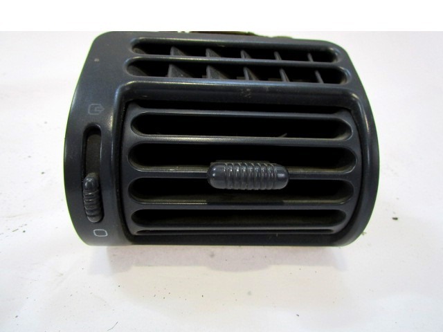 SALIDA DE AIRE OEM N. 1461979077 PIEZAS DE COCHES USADOS FIAT SCUDO (1995 - 2004) DIESEL DESPLAZAMIENTO 19 ANOS 1996