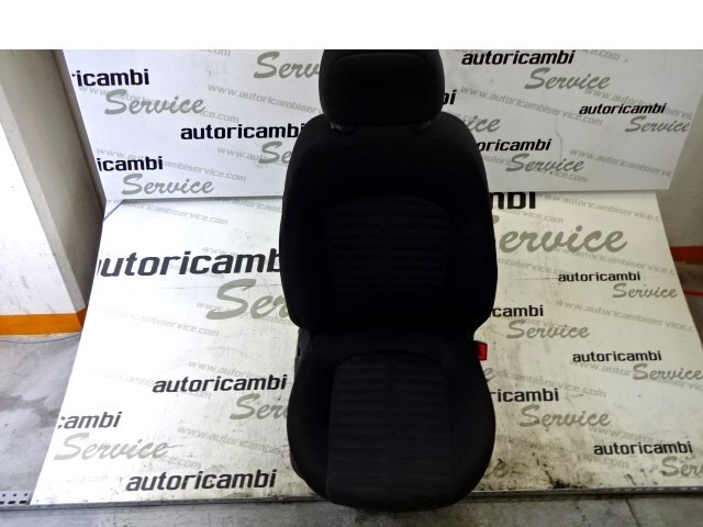 ASIENTO DELANTERO DERECHO OEM N. 18897 SEDILE ANTERIORE DESTRO TESSUTO PIEZAS DE COCHES USADOS FIAT GRANDE PUNTO 199 (2005 - 2012) BENZINA DESPLAZAMIENTO 12 ANOS 2006