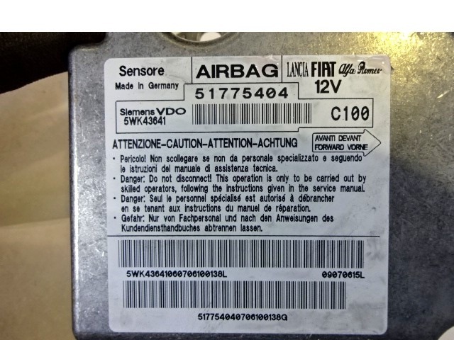 KIT AIRBAG COMPLETA OEM N. 22546 KIT AIRBAG COMPLETO PIEZAS DE COCHES USADOS FIAT BRAVO 198 (02/2007 - 01/2011) BENZINA DESPLAZAMIENTO 14 ANOS 2007