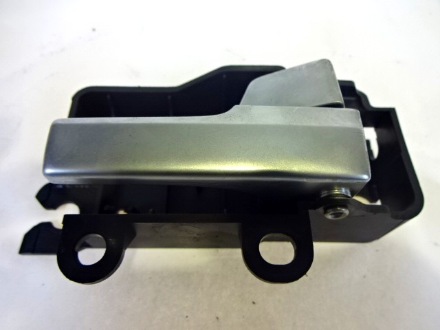 MANETA ABREPUERTA OEM N. 3M51-R22600-BC PIEZAS DE COCHES USADOS FORD FOCUS BER/SW (2005 - 2008) DIESEL DESPLAZAMIENTO 18 ANOS 2006