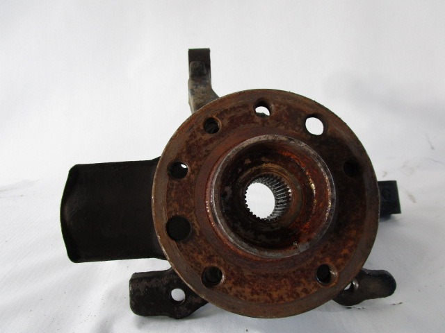 SOPORTE GIRATORIO DERECHO / CUBO DE RUEDA CON APOYO, DELANTERO OEM N. 13156048 PIEZAS DE COCHES USADOS OPEL ASTRA H L48,L08,L35,L67 5P/3P/SW (2004 - 2007) DIESEL DESPLAZAMIENTO 17 ANOS 2006