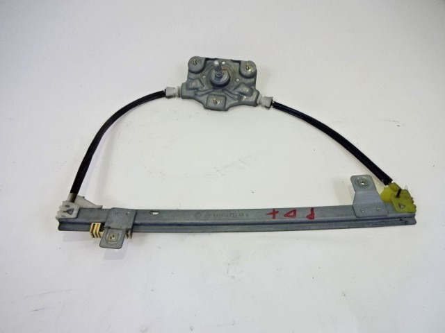 SISTEMA DE ELEVACI?N MANUAL DE LA VENTANA TRASERA OEM N. 7700838595 PIEZAS DE COCHES USADOS RENAULT SCENIC/GRAND SCENIC (1999 - 2003) DIESEL DESPLAZAMIENTO 19 ANOS 2002