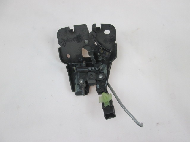 CERRADURA,TAPA PORTAMALET. OEM N. 60669338 PIEZAS DE COCHES USADOS ALFA ROMEO 156 932 BER/SW (1997 - 03/2000)DIESEL DESPLAZAMIENTO 19 ANOS 1997