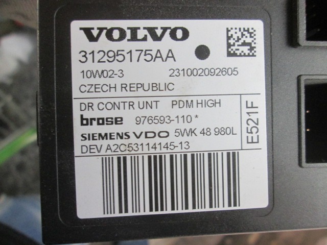 MOTOR DEL PARABRISAS DE LA PUERTA DELANTERA. OEM N. 31295175AA PIEZAS DE COCHES USADOS VOLVO V50 (DAL 06/2007) DIESEL DESPLAZAMIENTO 20 ANOS 2011