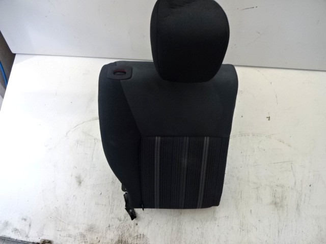 RESPALDO DEL ASIENTO TRASERO OEM N. 28238 SCHIENALE SDOPPIATO POSTERIORE TESSUTO PIEZAS DE COCHES USADOS FORD FIESTA (09/2008 - 11/2012) BENZINA/GPL DESPLAZAMIENTO 14 ANOS 2009