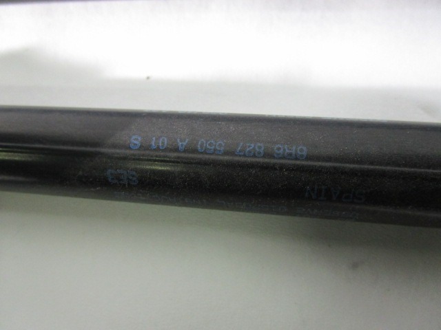 MUELLE D PRESI?N DEL GAS,TAPA PORTAMALET OEM N. 6R6827550A PIEZAS DE COCHES USADOS VOLKSWAGEN POLO (06/2009 - 02/2014) DIESEL DESPLAZAMIENTO 16 ANOS 2010