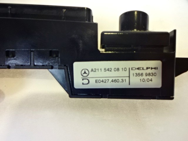 INTERRUPTORES DIVERSOS OEM N. A2115420810 PIEZAS DE COCHES USADOS MERCEDES CLASSE E W211 BER/SW (03/2002 - 05/2006) DIESEL DESPLAZAMIENTO 32 ANOS 2004