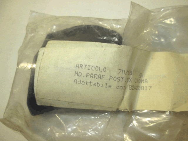 MOLDURAS LATERALES DEL CUERPO OEM N. 82422817 PIEZAS DE COCHES USADOS FIAT CROMA (1985 - 1996)BENZINA DESPLAZAMIENTO 20 ANOS 1990